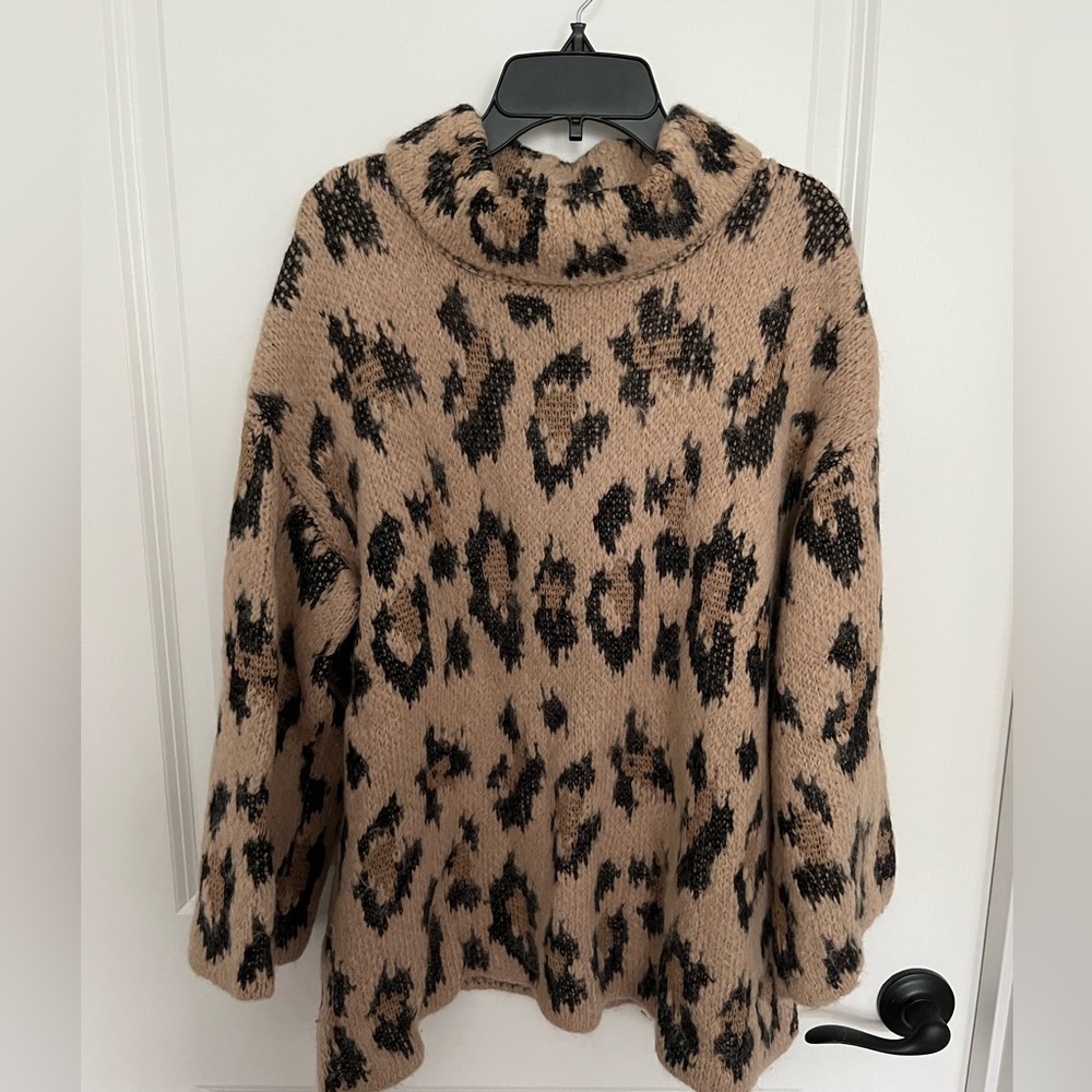 Kate spade leopard turtleneck sweater
